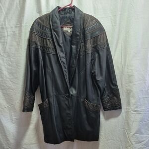 Women's Vintage Avanti Black Leather Embossed Dolman Sleeve Coat Jacket Sz L VTG